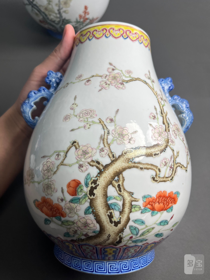 民国  粉彩梅花花卉图螭耳尊（一对） - 图5